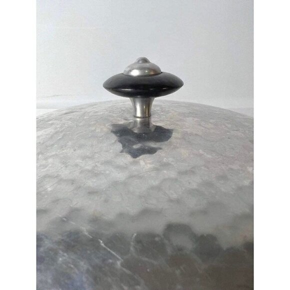 Vintage 1950s Hammered Aluminum Casserole Dish with Lid - Picture 9 of 11